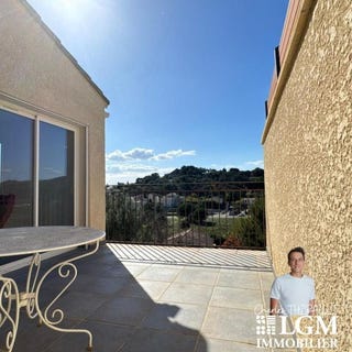 /international/fr/beaucaire-languedoc-roussillon-310107186425/