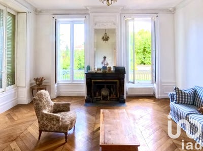 /international/fr/chazay-d-azergues-rhone-310098969262/