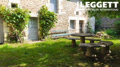 /international/fr/la-rochebeaucourt-et-argentine-aquitaine-310100670949/