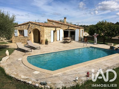 /international/fr/collias-languedoc-roussillon-310109091671/?lang=id
