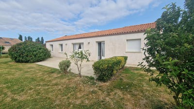 /international/fr/froidfond-pays-de-la-loire-310100170396/