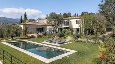 /international/fr/mougins-hh-16311737-mougins-provence-alpes-cote-d-azur-310110400213/