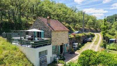 /international/fr/gourdon-rhone-310108763169/?lang=th