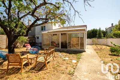 /international/fr/la-rochelle-franche-comte-310100826542/