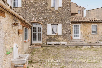 /international/fr/vieux-chemin-de-cagnes-a-la-gaude-la-gaude-provence-alpes-cote-d-azur-310101033058/