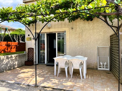 /international/fr/vallon-pont-d-arc-rhone-310108276507/?lang=th
