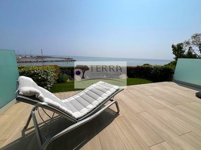 /international/fr/sari-solenzara-corsica-310105967878/