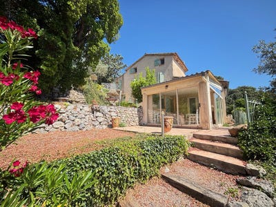 /international/fr/figanieres-provence-alpes-cote-d-azur-310101045179/