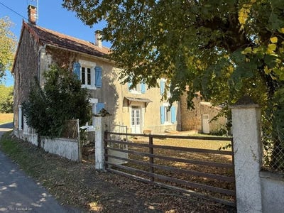 /international/fr/sauze-entre-bois-charente-310120049248/