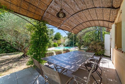 /international/fr/vezenobres-languedoc-roussillon-310104777006/