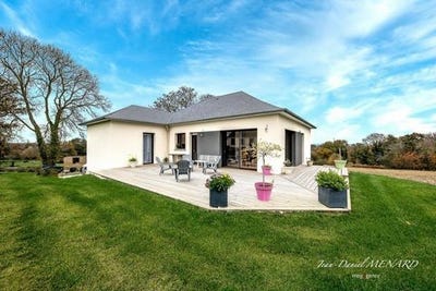 /international/fr/crehen-brittany-310098768654/
