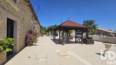 /international/fr/villefagnan-charente-310101016682/