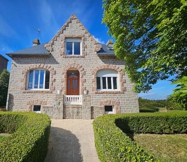 /international/fr/ploezal-brittany-310108136716/