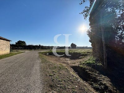 /international/fr/l-isle-sur-la-sorgue-provence-alpes-cote-d-azur-310109939879/