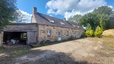 /international/fr/plougonver-brittany-310102263172/