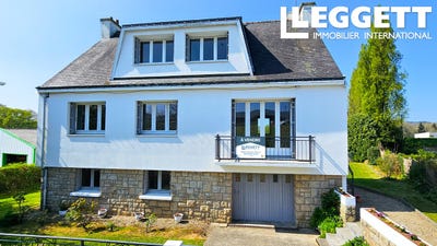 /international/fr/guemene-sur-scorff-brittany-310099548912/