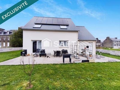 /international/fr/saint-jacut-du-mene-brittany-310106997094/