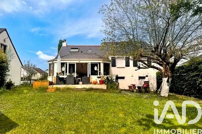 /international/fr/sainte-luce-sur-loire-pays-de-la-loire-310105431091/
