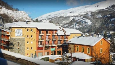 /international/fr/ax-les-thermes-midi-pyrenees-310106402680/