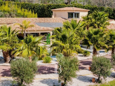 /international/fr/lorgues-provence-alpes-cote-d-azur-310108317881/