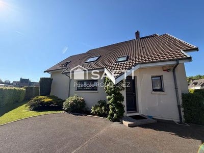 /international/fr/doullens-picardie-310107564025/