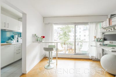 /international/fr/versailles-ile-de-france-310108926715/