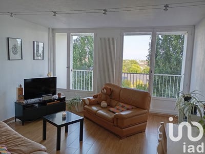 /international/fr/angers-pays-de-la-loire-310100670281/