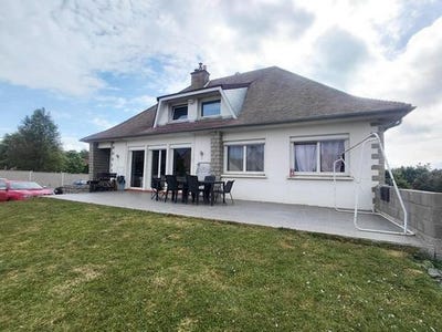 /international/fr/gesnes-le-gandelin-pays-de-la-loire-310107978299/