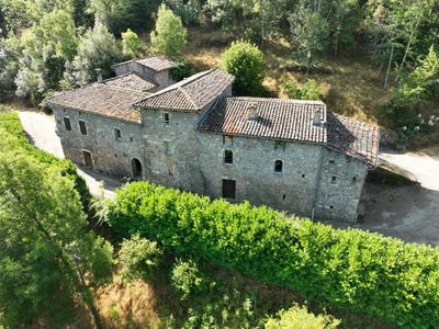 /international/fr/saint-sauveur-de-montagut-rhone-310099350532/?lang=en