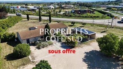 /international/fr/saint-laurent-des-arbres-languedoc-roussillon-310107069420/?lang=th
