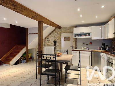 /international/fr/chadeleuf-auvergne-310105990872/