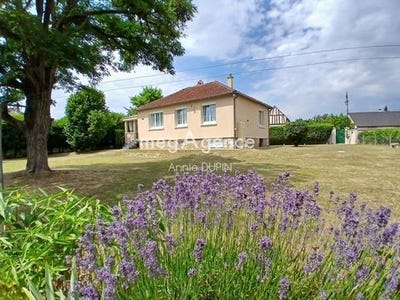 /international/fr/mesnil-sur-l-estree-upper-normandy-310108928231/