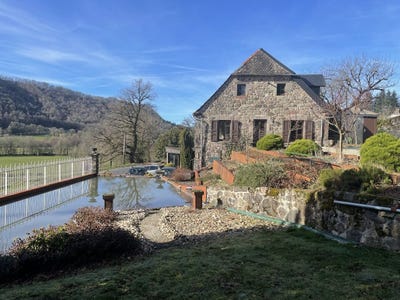 /international/fr/saint-martin-valmeroux-auvergne-310109050074/