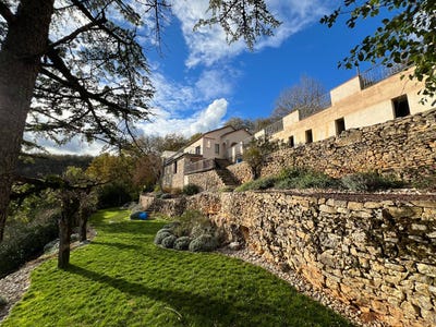 /international/fr/caylus-midi-pyrenees-310108650741/