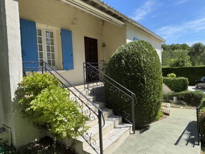/international/fr/saint-bris-des-bois-charente-310099349745/?lang=zh-tw