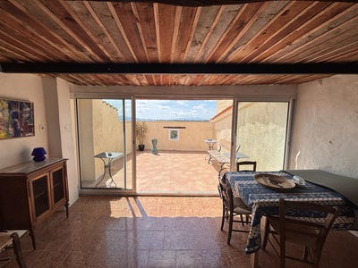 /international/fr/callas-provence-alpes-cote-d-azur-310099742227/