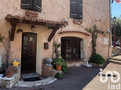 /international/fr/les-arcs-provence-alpes-cote-d-azur-310101033997/