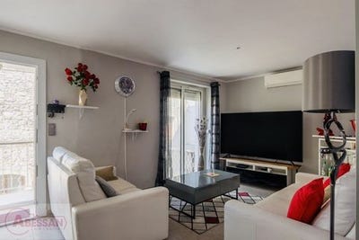 /international/fr/la-calmette-languedoc-roussillon-310106797443/