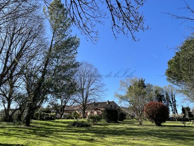 /international/fr/saint-jean-d-ataux-aquitaine-310105689674/