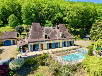 /international/fr/la-roque-gageac-aquitaine-310101971268/?lang=de