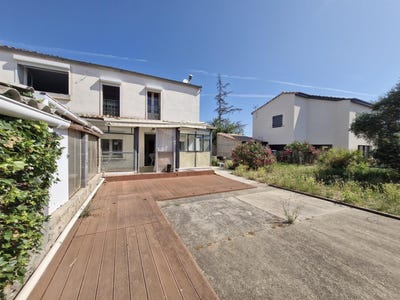 /international/fr/bessan-languedoc-roussillon-310100611042/