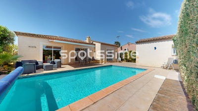 /international/fr/sauvian-languedoc-roussillon-310109023439/