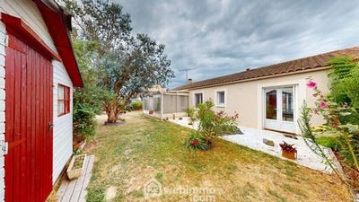 /international/fr/jard-sur-mer-pays-de-la-loire-310101390847/?lang=id
