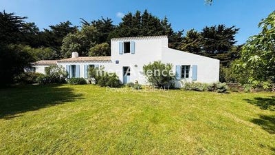 /international/fr/l-ile-d-yeu-pays-de-la-loire-310108459070/
