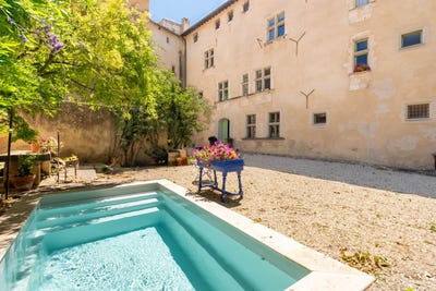 /international/fr/pernes-les-fontaines-provence-alpes-cote-d-azur-310101176396/?lang=es