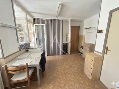 /international/fr/narbonne-languedoc-roussillon-310107291067/