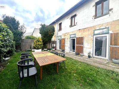 /international/fr/lamorlaye-picardie-310105009558/