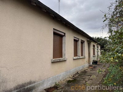 /international/fr/ainay-le-chateau-auvergne-310107648009/