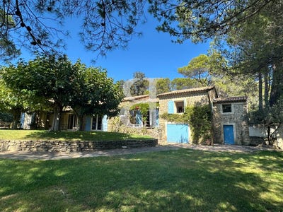 /international/fr/vaison-la-romaine-provence-alpes-cote-d-azur-310108760596/