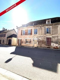 /international/fr/courson-les-carrieres-burgundy-310106689917/